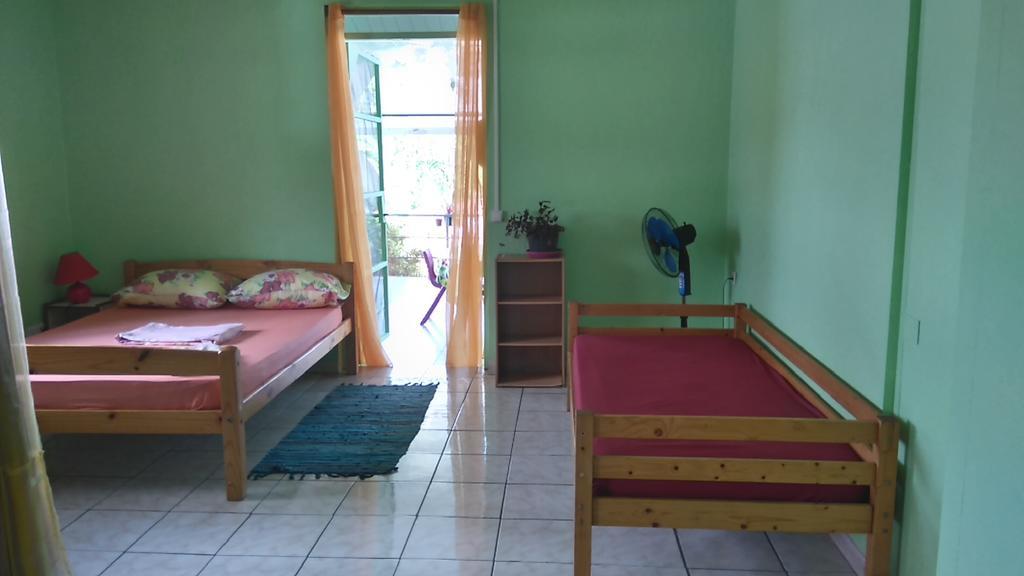 Pension Ariitere Huahine Fare Exterior foto